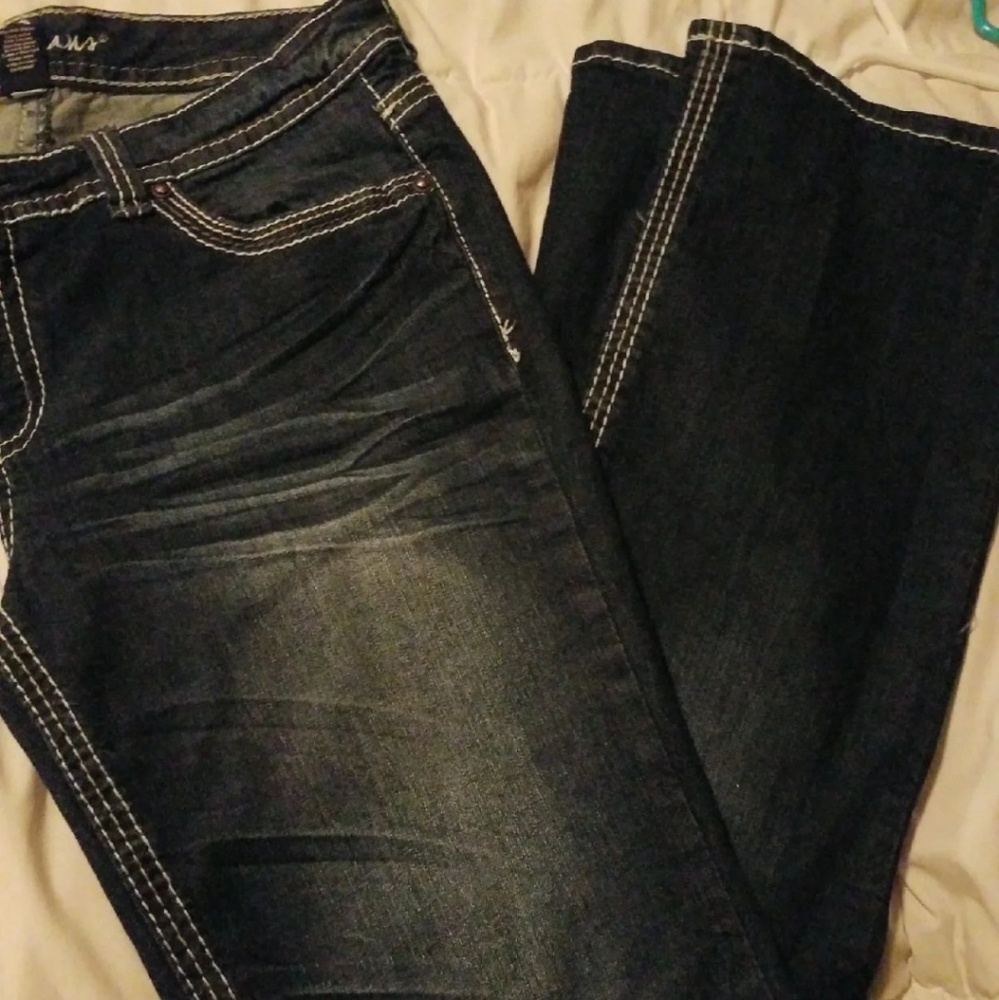 Ariya jeans
